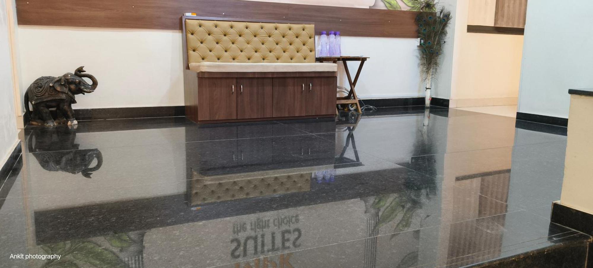 Fabhotel Royal Suits - Nr Mahadji Shinde Chhatri Pune Exterior photo