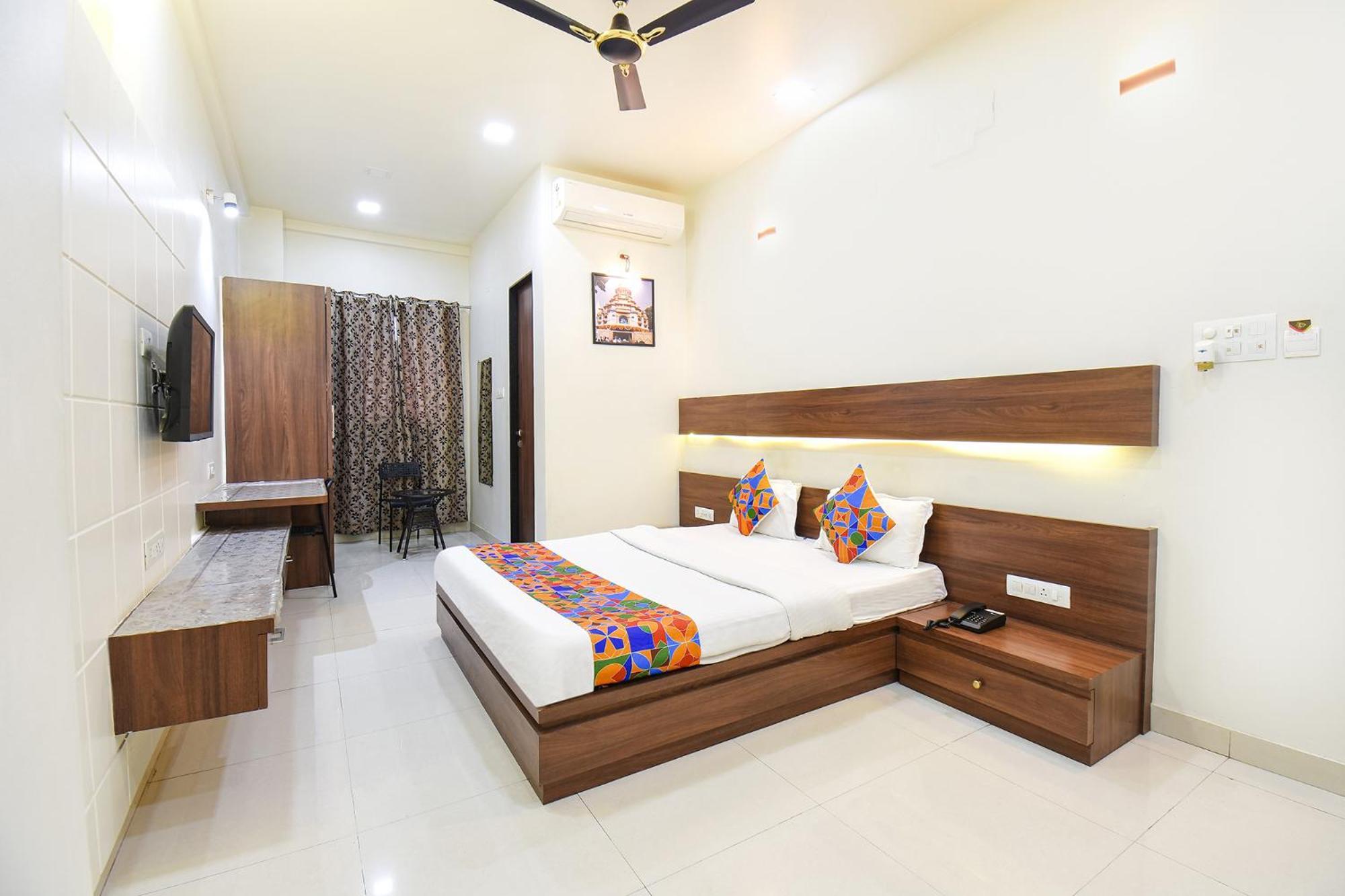 Fabhotel Royal Suits - Nr Mahadji Shinde Chhatri Pune Exterior photo