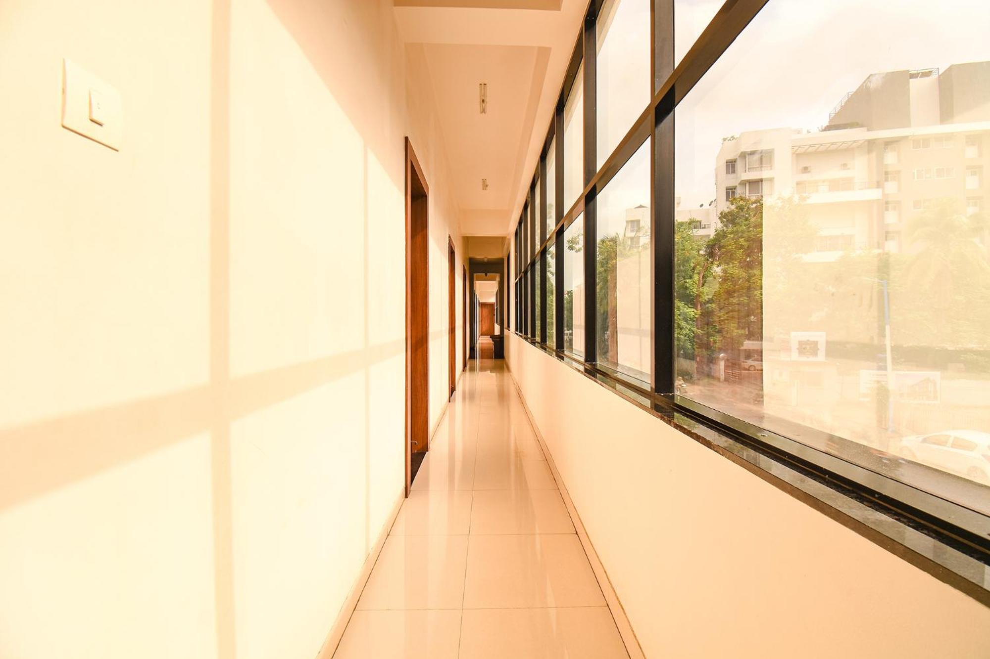 Fabhotel Royal Suits - Nr Mahadji Shinde Chhatri Pune Exterior photo
